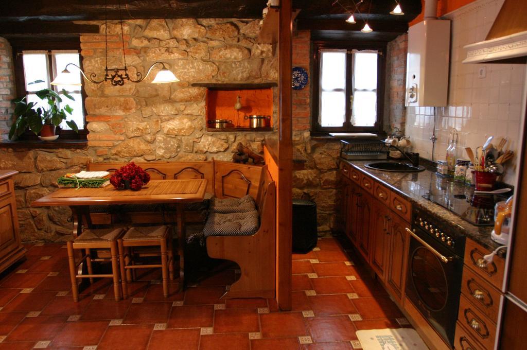 El Trebano Guest House Cardes  Bagian luar foto